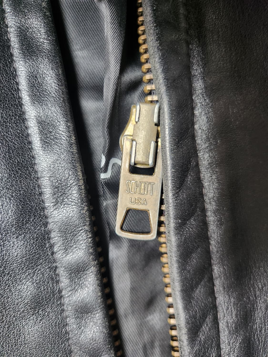 Schott 쇼트 N.Y.C 레더 싱글 라이더 (착샷) 상품이미지4