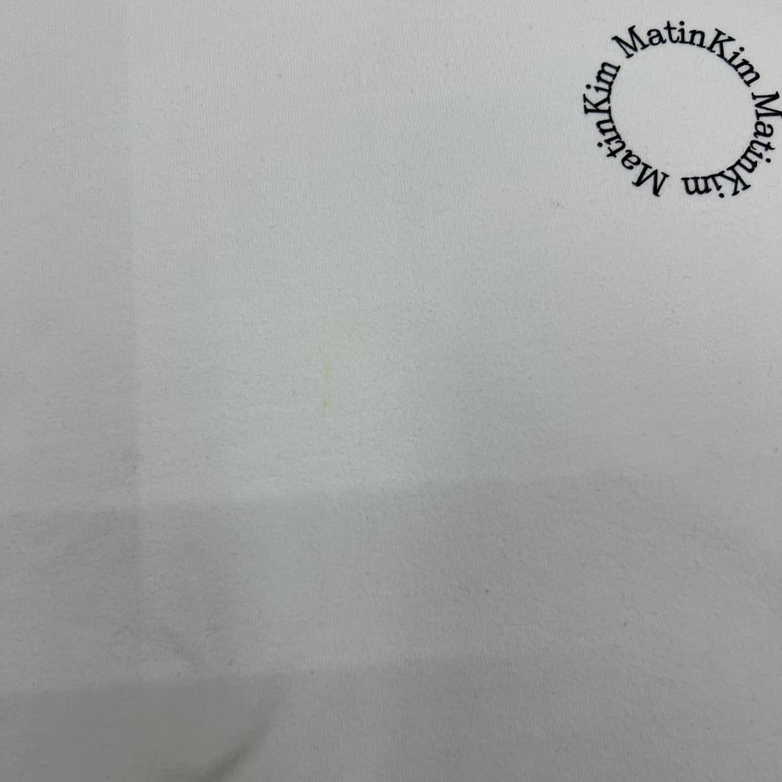 마뗑킴 화이트 스몰로고 반팔 상품이미지2