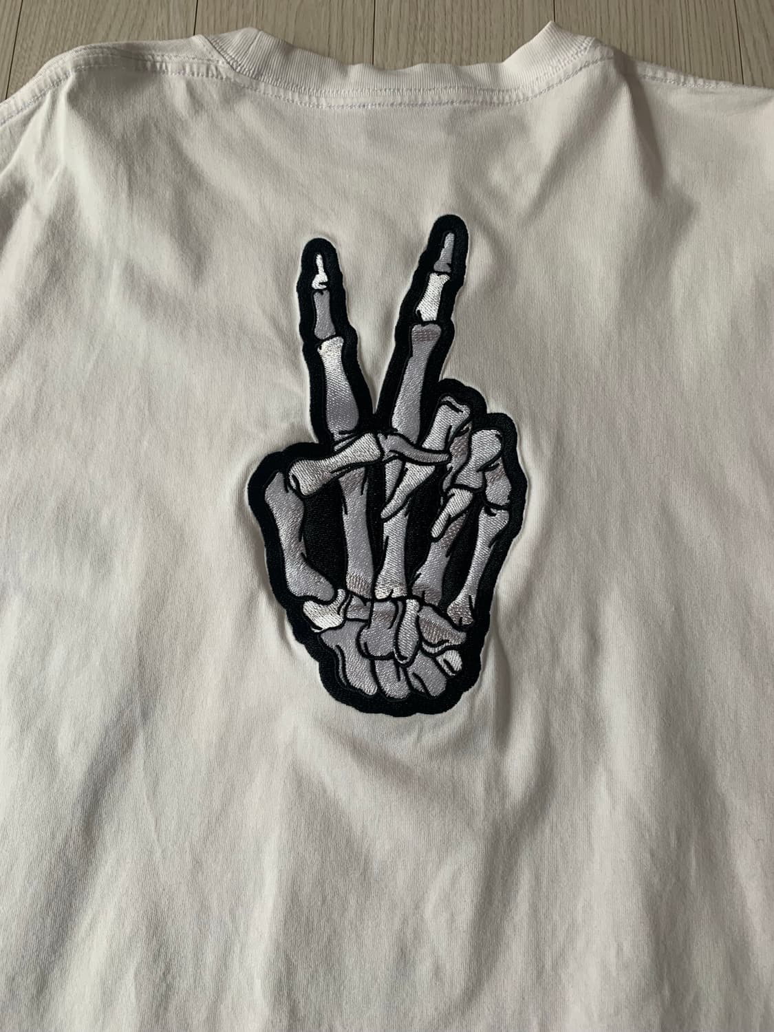 발렌시아가(Balenciaga)의 라지 핏 스마일리 티셔츠 상품이미지7