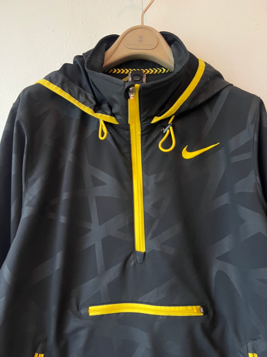 나이키 남성 블랙 아노락후드티 바람막이티셔츠 상품이미지1