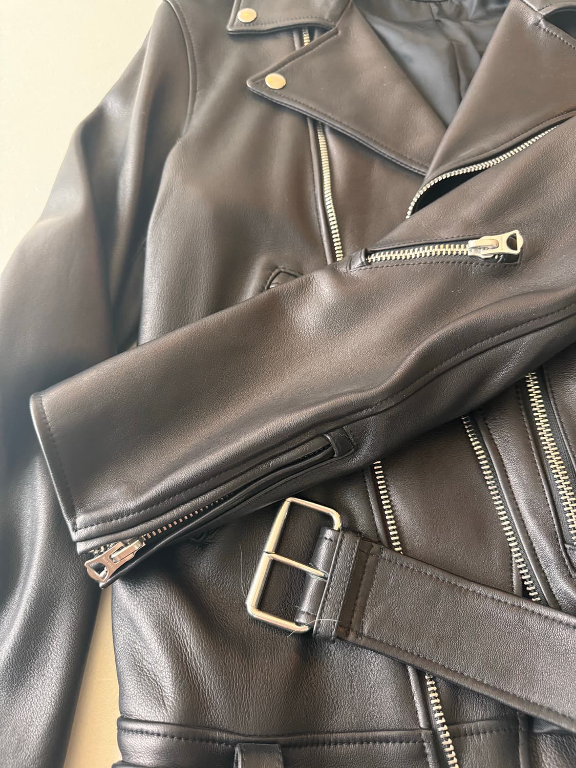 아크네 스튜디오 램스킨 라이더 가죽자켓 NATE CLEAN 46 상품이미지3