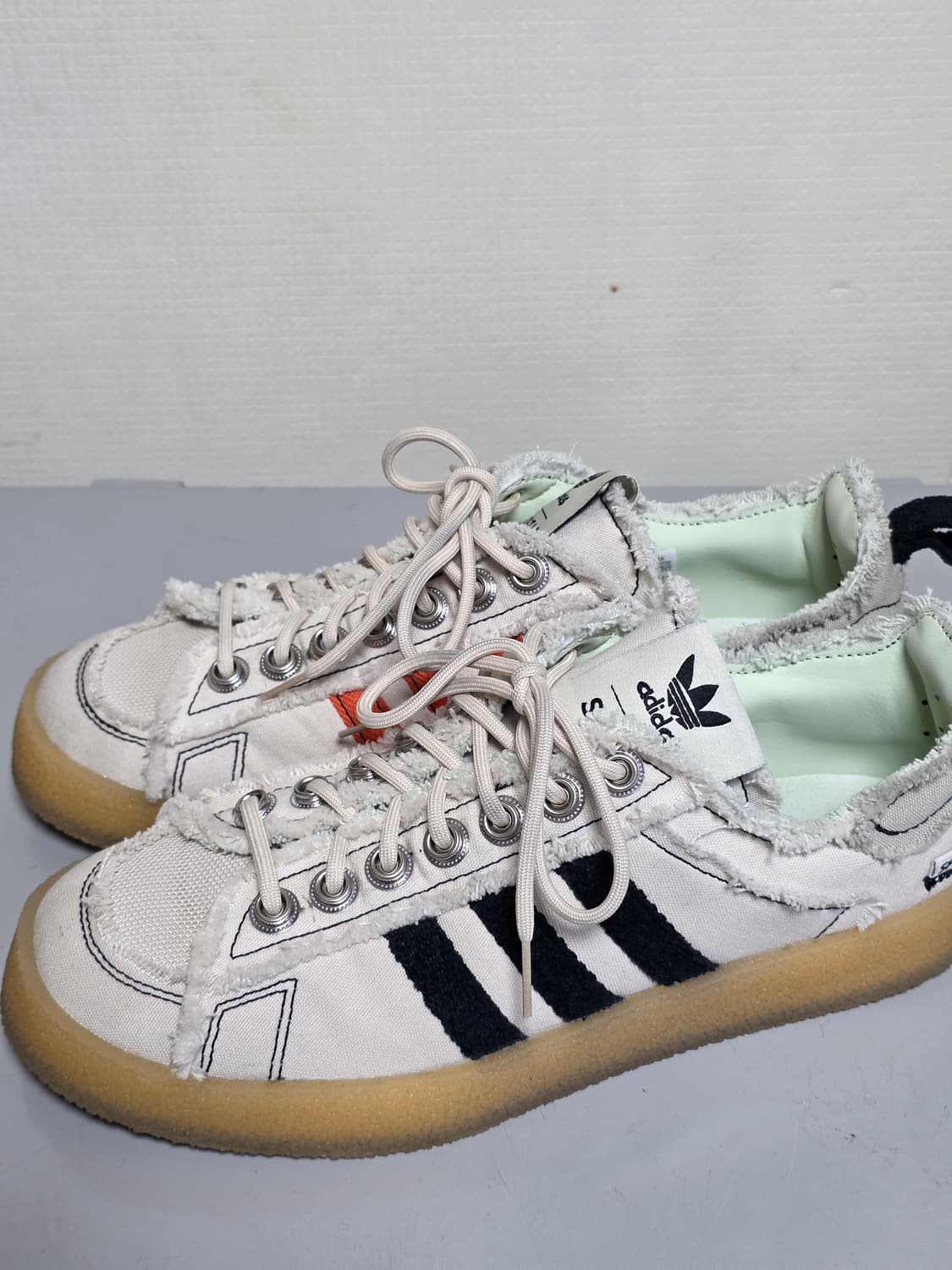 아디다스 송포더뮤트 스니커즈 265 새것 상품이미지5