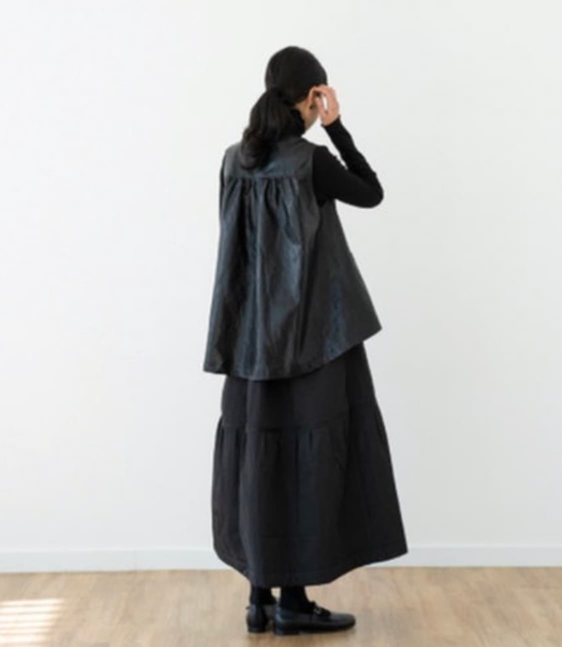 eunoia leather shirring vest 상품이미지2