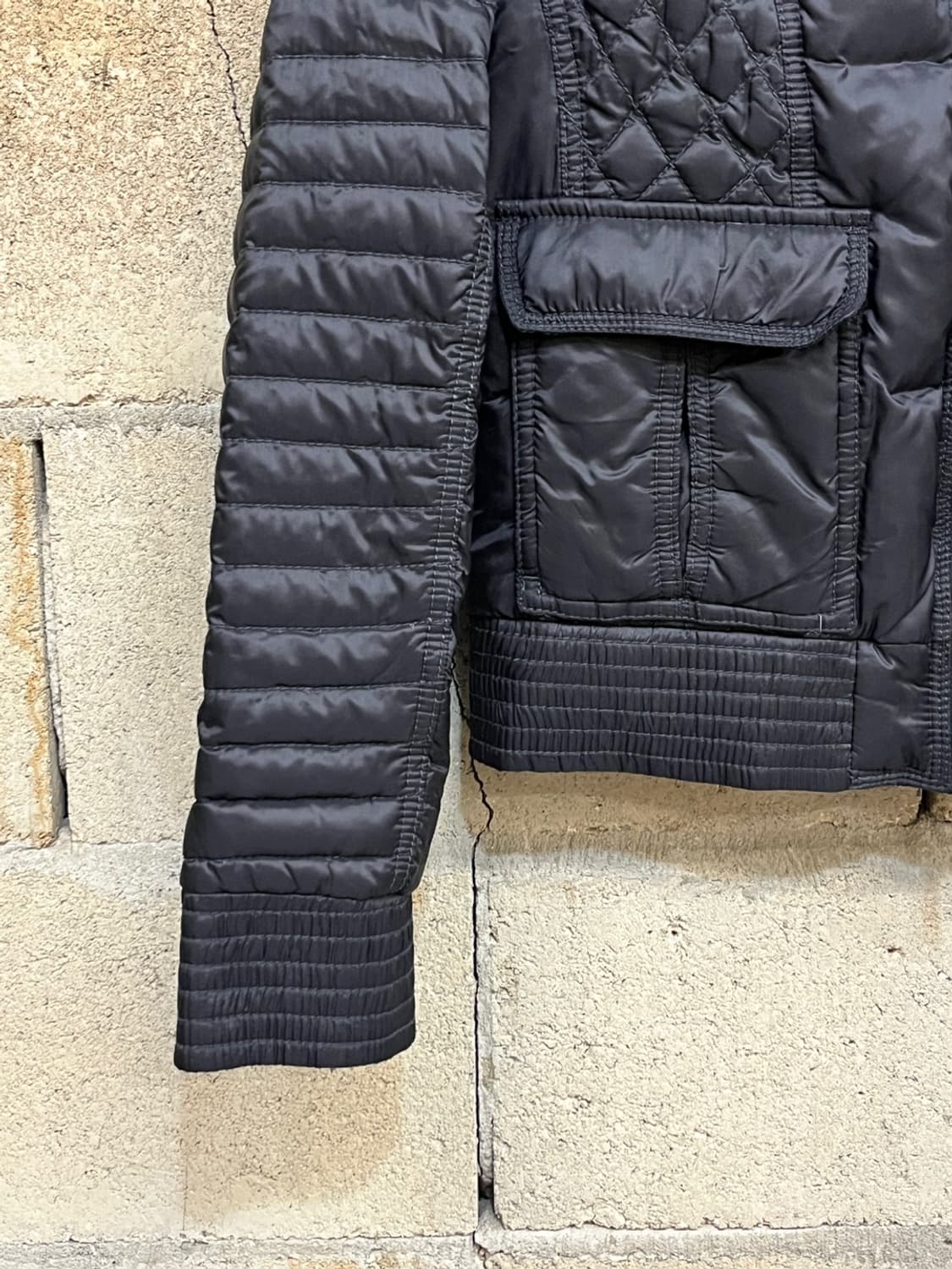 아르마니 진스 퀼팅 크롭 자켓 상품이미지4