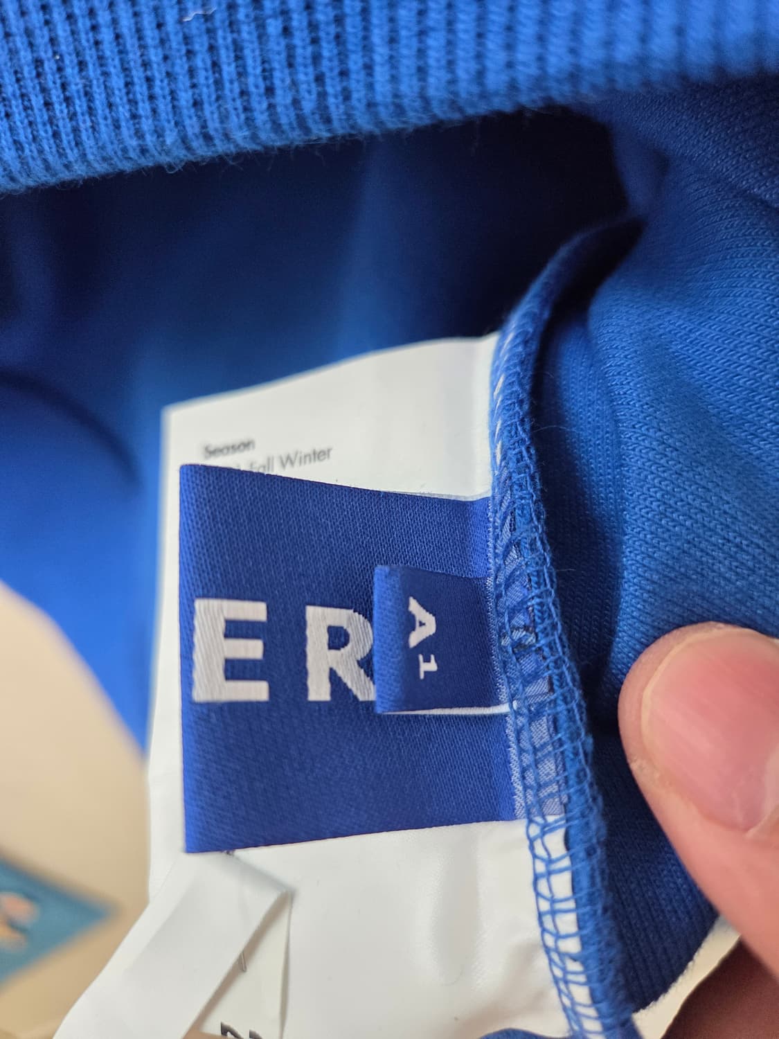 아더에러 21FW 위아더챔피언 맨투맨 A1 택보유 상태 최상 상품이미지7