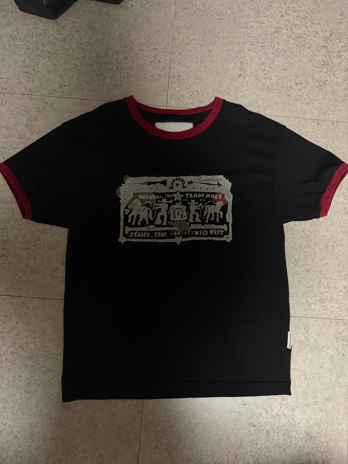 더바이닐하우스 카우보이 픽토그램 링거 티셔츠 블랙 상품이미지2