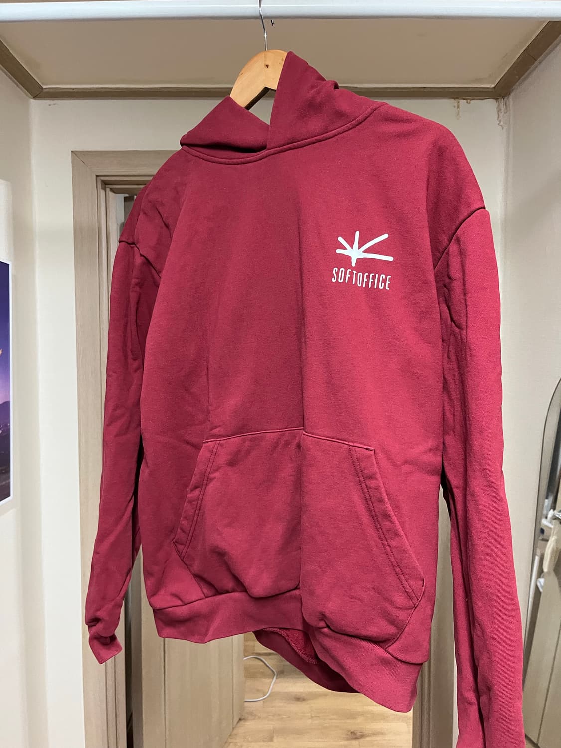 소프트 오피스 버건디 후드티 상품이미지1