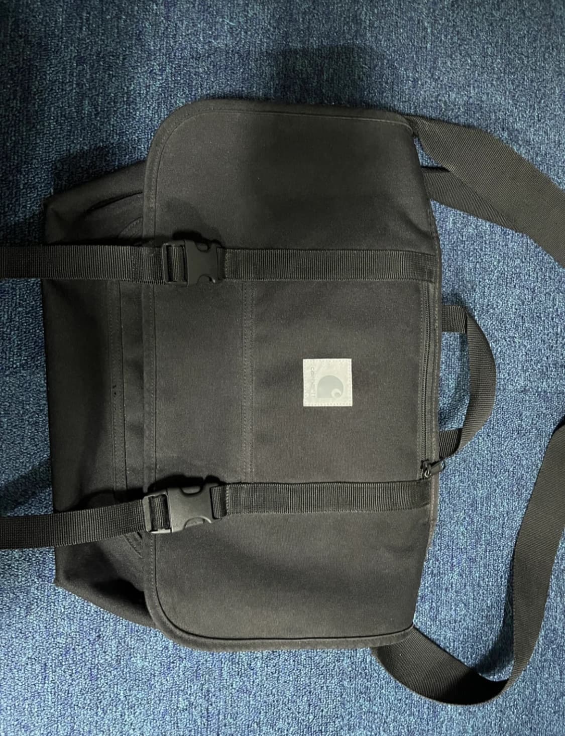 칼하트 메신저백(실버로고) 상품이미지1