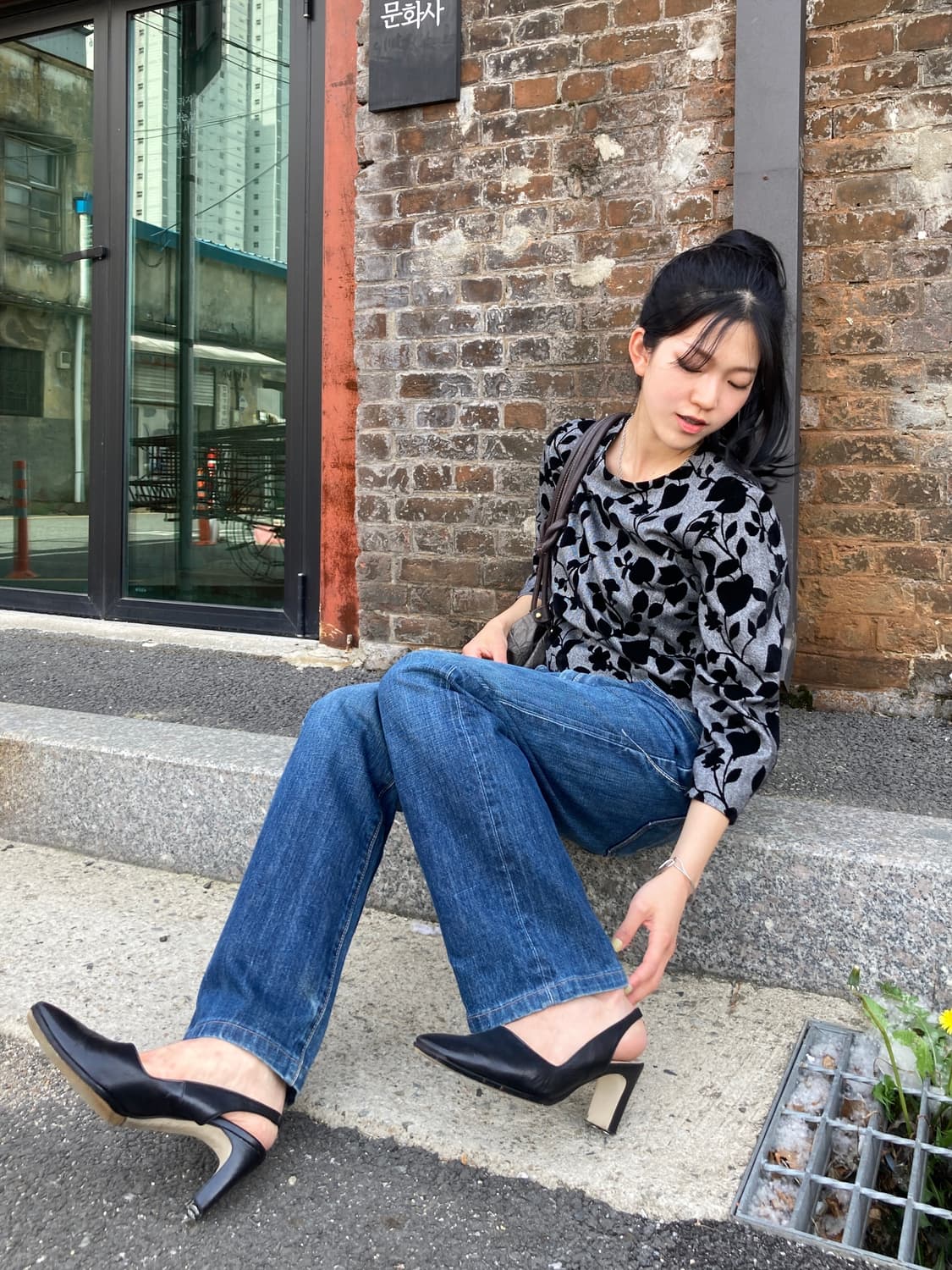 Levi’s 화이트 가죽탭 중청 데님 팬츠 상품이미지7