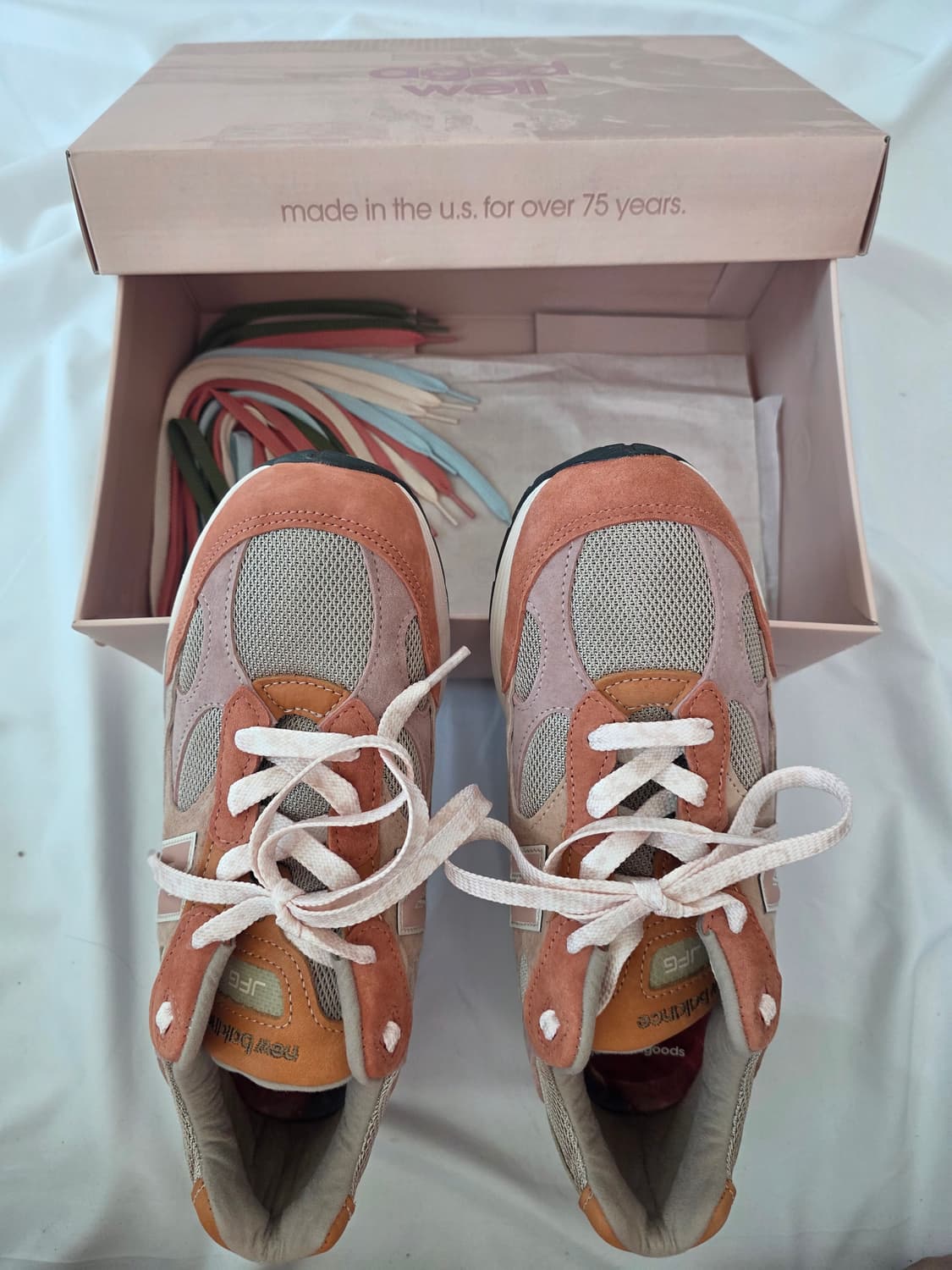 뉴발란스 x 조 프레쉬굿즈 992 메이드 인 USA 에이지드 웰 상품이미지3