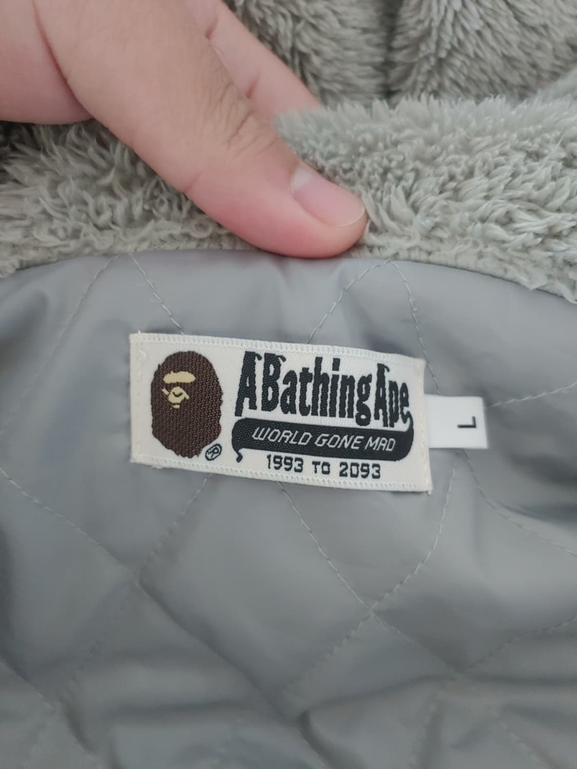 [L] 베이프 그레이 1ST 황계 카모 퀄티드 퍼 샤크후드집업 상품이미지3