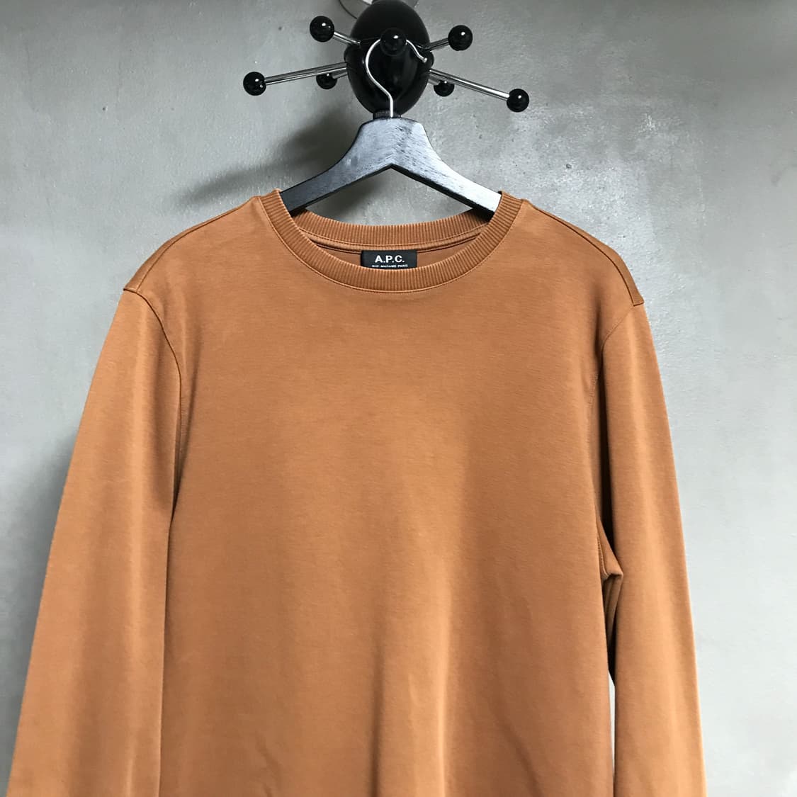 APC 아페쎄 맨투맨 브라운 XL 상품이미지2