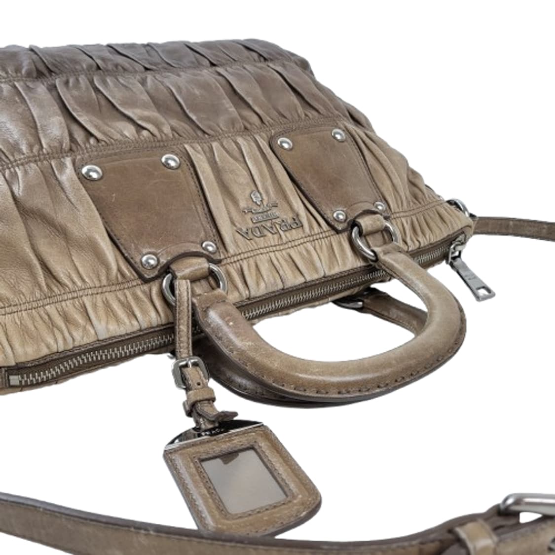 정품 프라다 고프레 나파가죽 옴브레 사첼백 상품이미지5