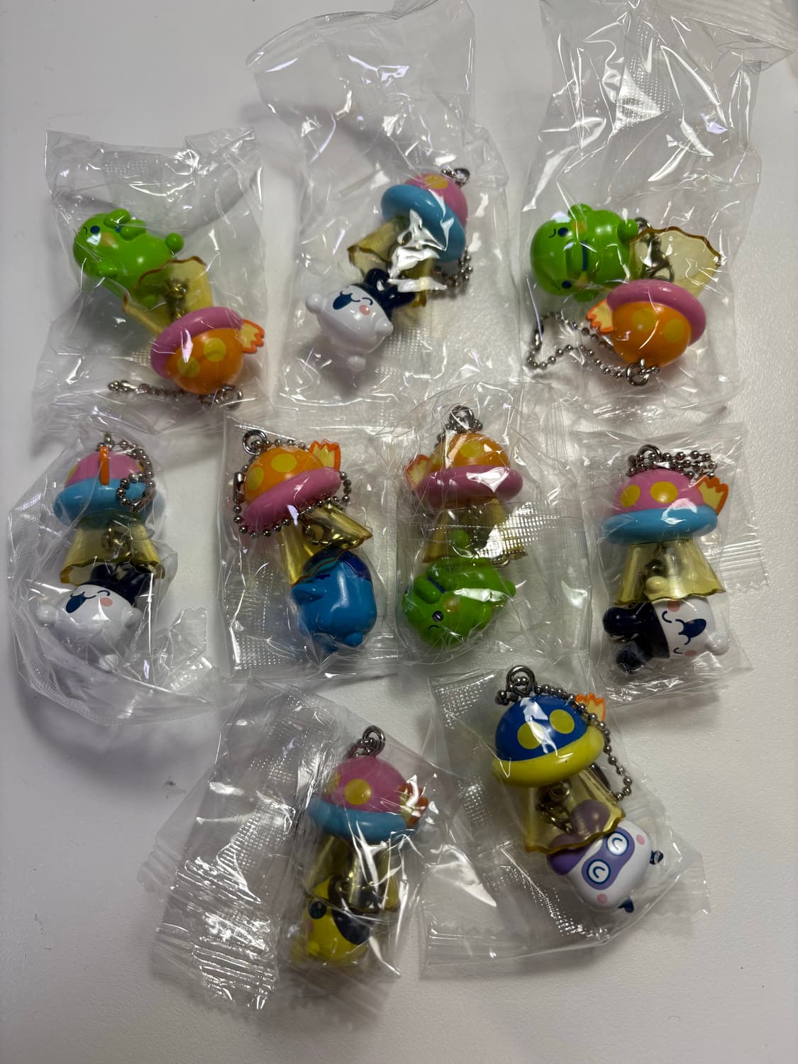 반다이 다마고치 UFO 스윙  키링 가챠 구치파치 주댕치 미미치 마메치 상품이미지2