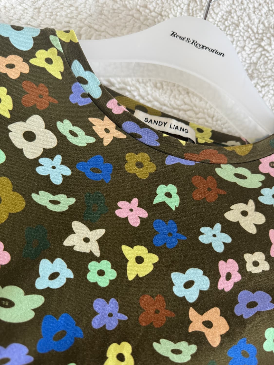 샌디리앙 플라워 긴팔티 상품이미지1