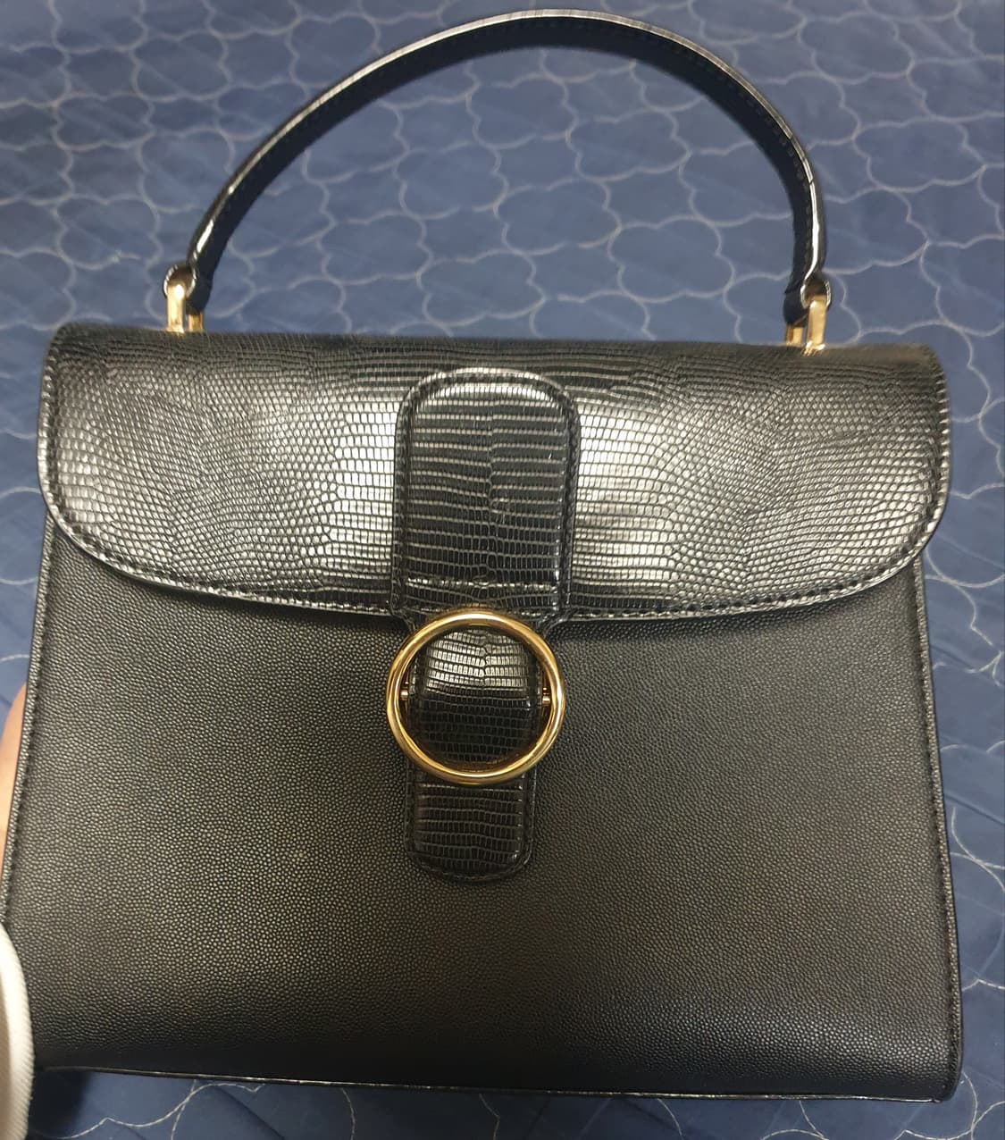 찰스앤키스 링버튼 레더 도트백 블랙 상품이미지1