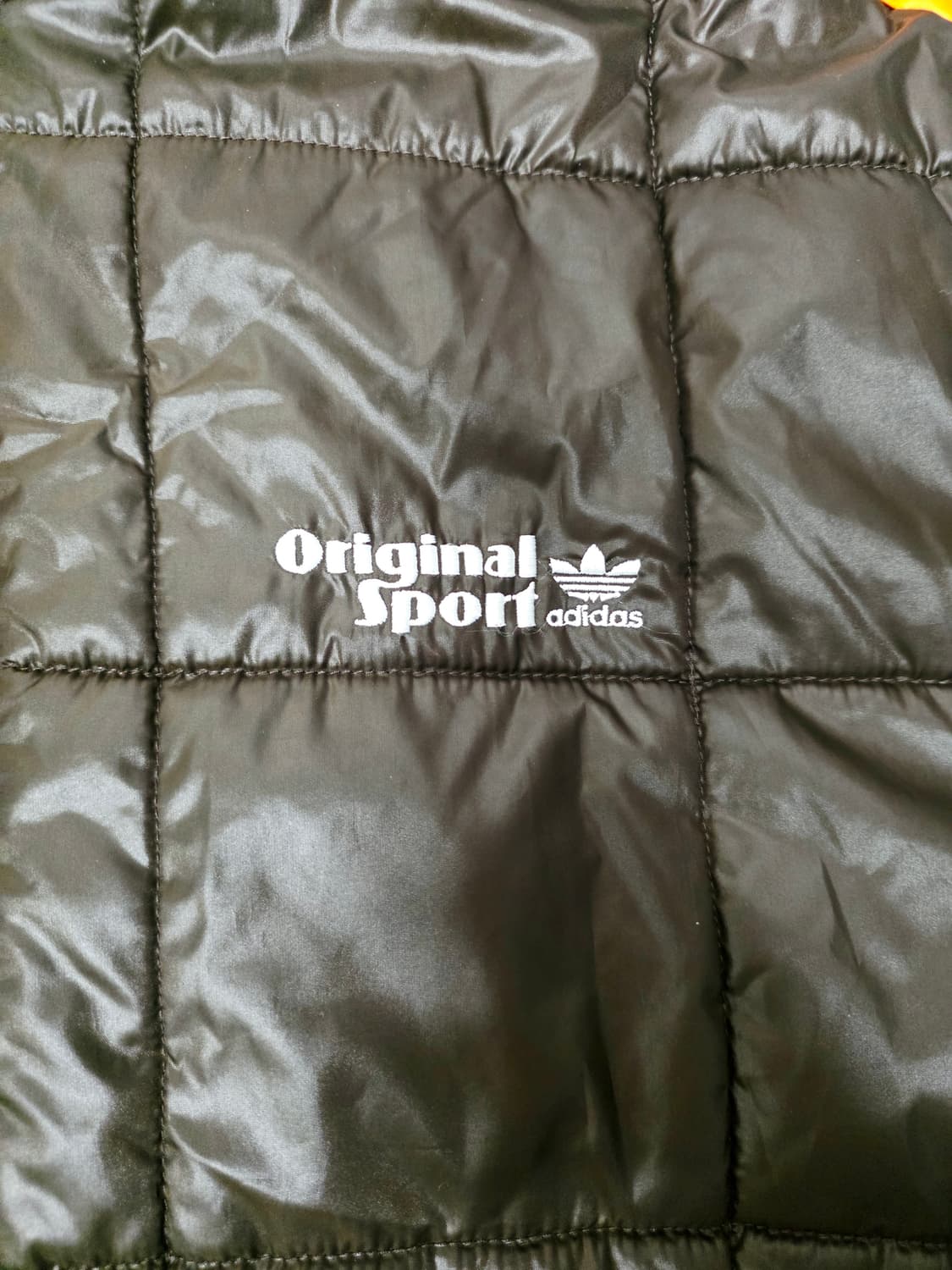 [아디다스] 빈티지 감성 초코브라운 오리지널 스포츠 유광 퀼팅 자켓 M( 상품이미지3
