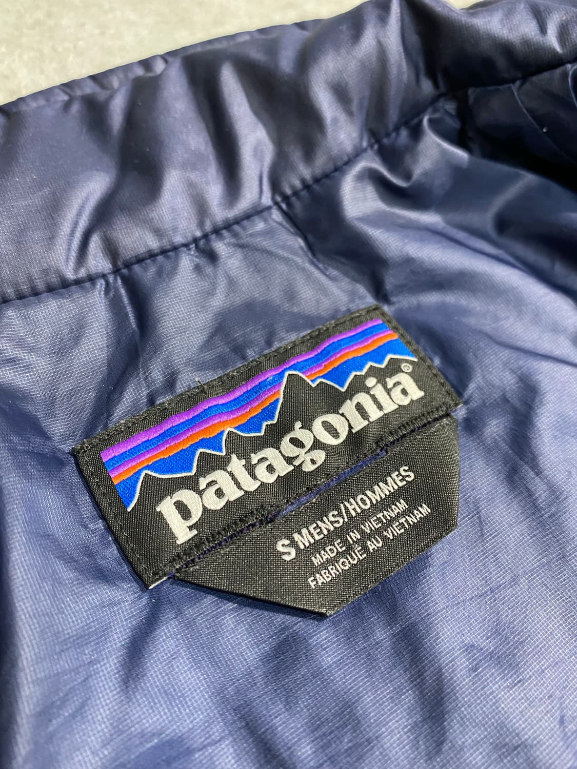 [S] Patagonia 파타고니아 네이비 경량패딩 자켓 상품이미지8