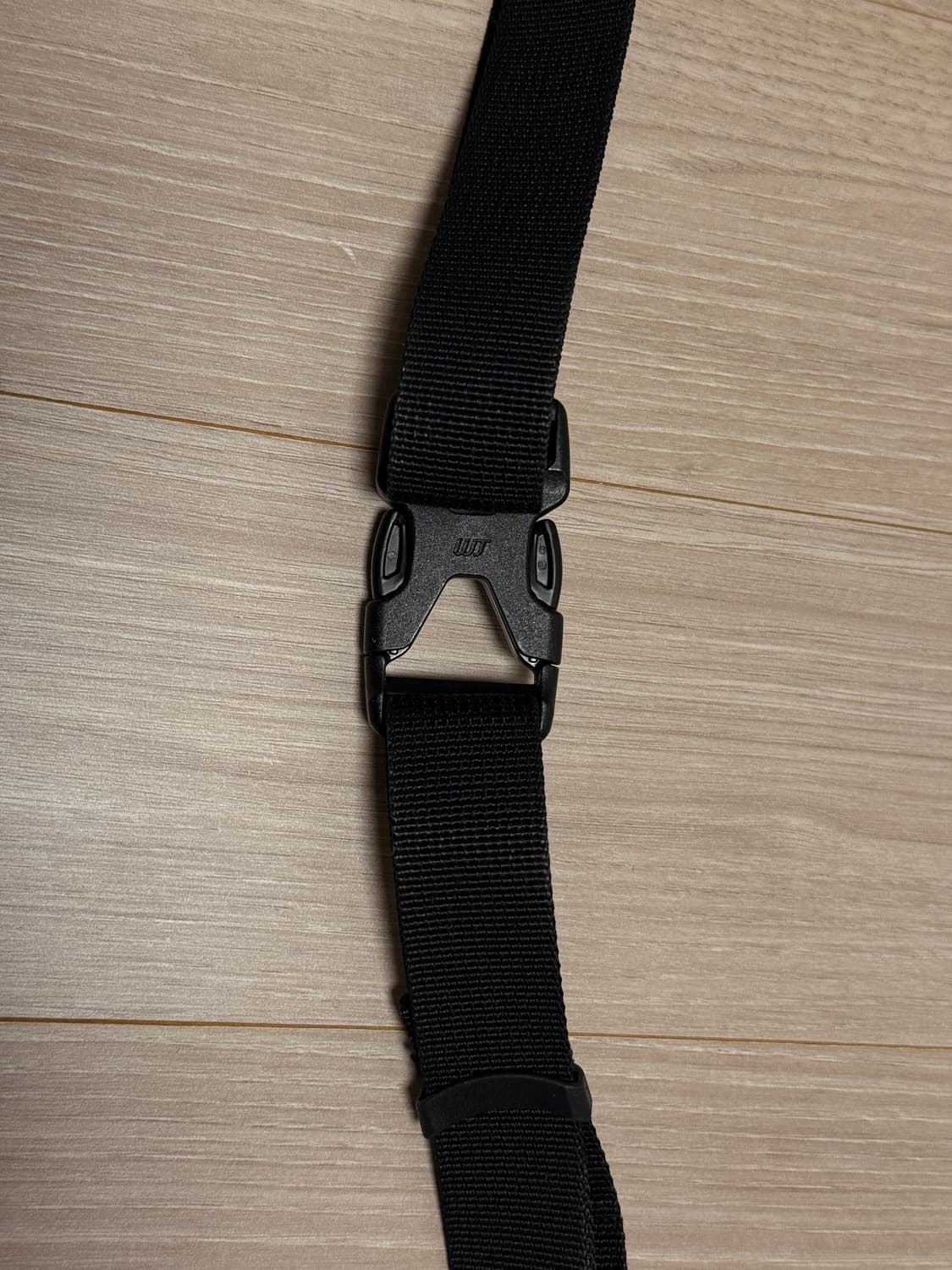 살로몬 몽트 5L 크로스백 브라운 상품이미지3