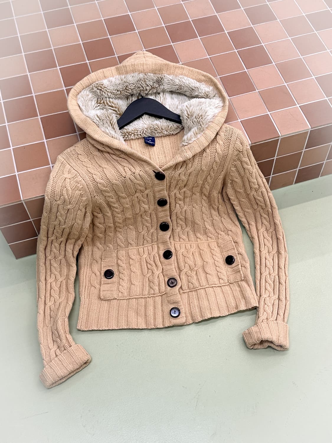 gap beige cable knit hd cardigan 상품이미지1