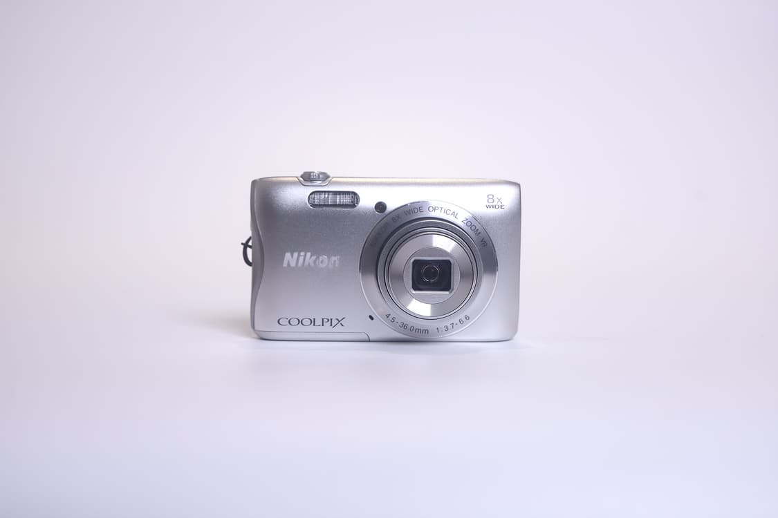 니콘 쿨픽스 S3700 실버 상품이미지1