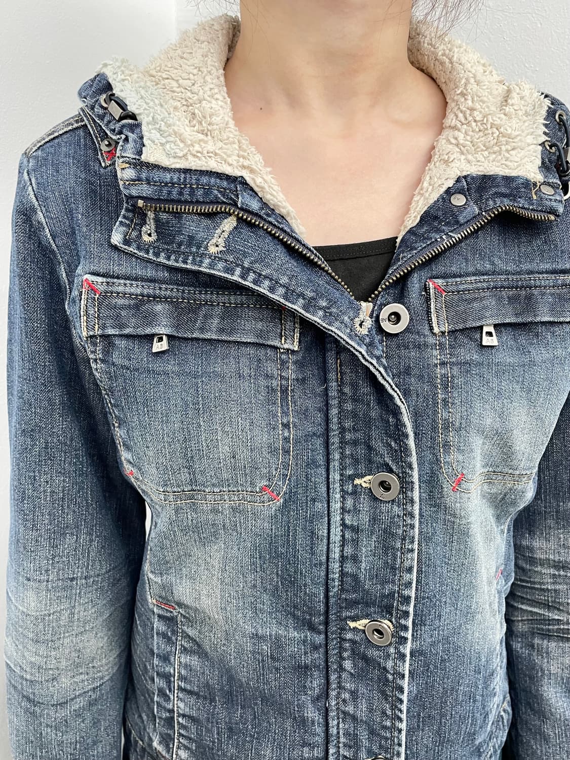 A6 y2k 버튼 데님 퍼 자켓 상품이미지3