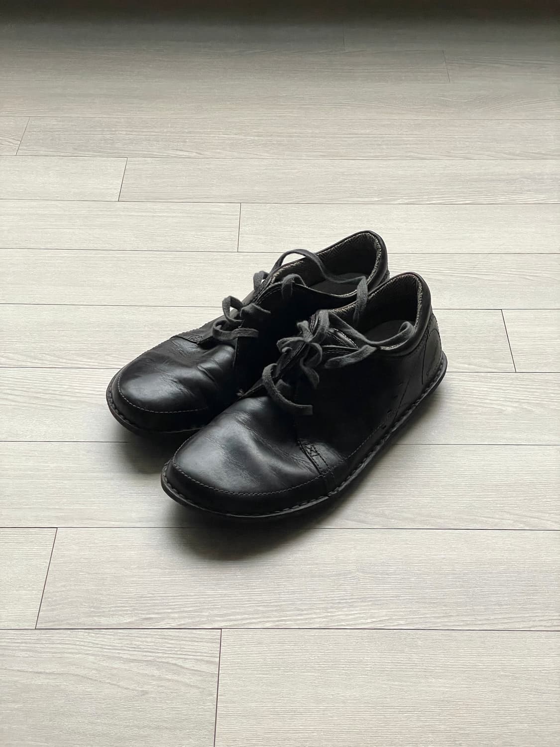 파타고니아 loulu 룰루 레더 슈즈 벨벳 브라운 상품이미지1