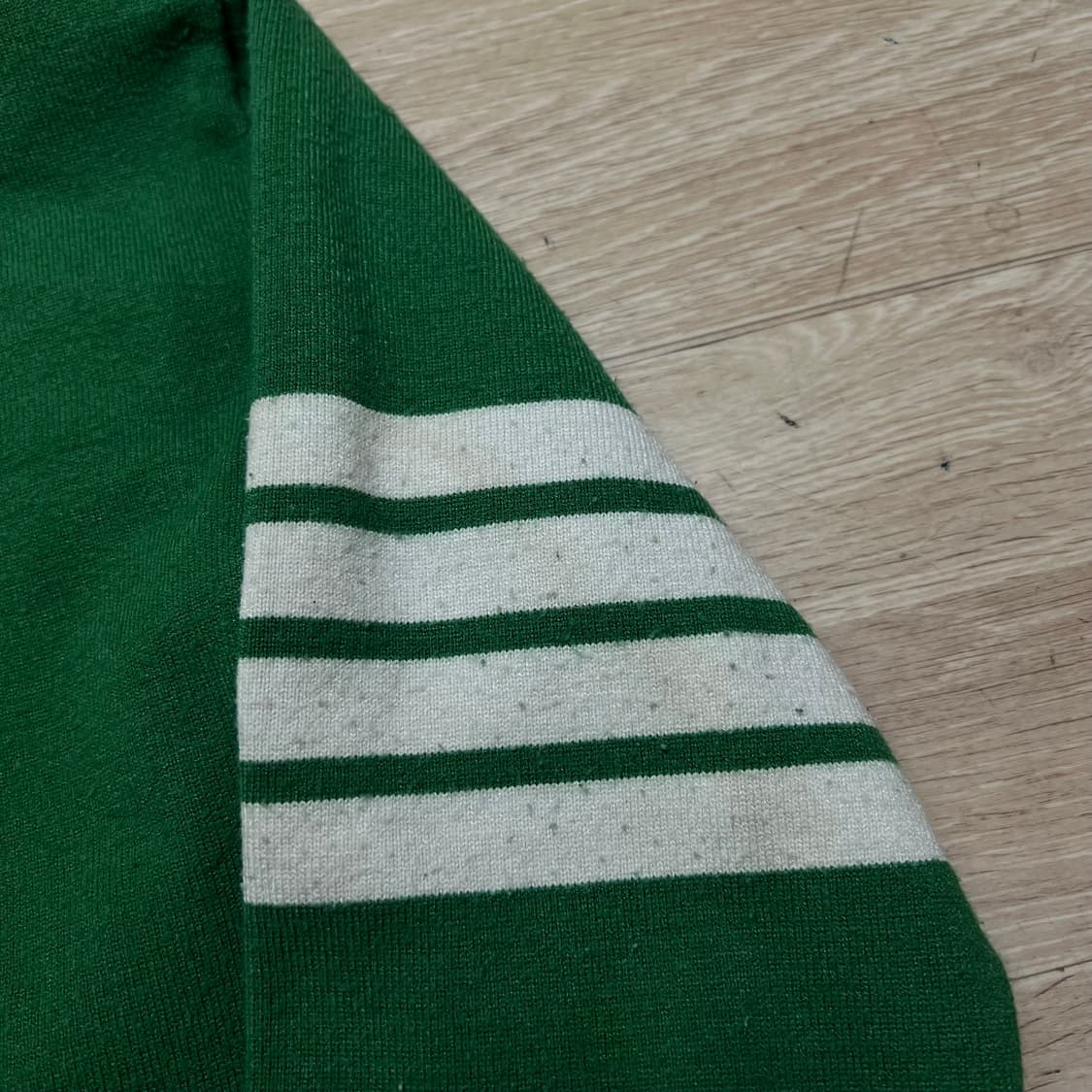 톰브라운 사선 완장 라운드 니트 스웨터 [그린] 2사이즈 상품이미지5