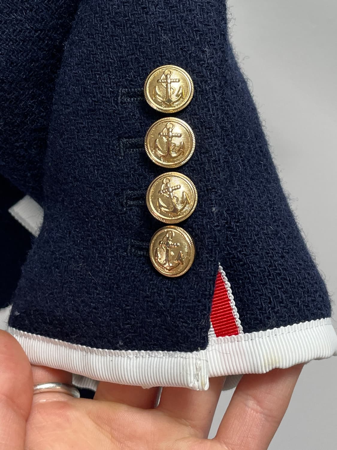 톰브라운 X 니만마커스 파이핑 블레이저 7부 자켓 (on.315) 상품이미지4