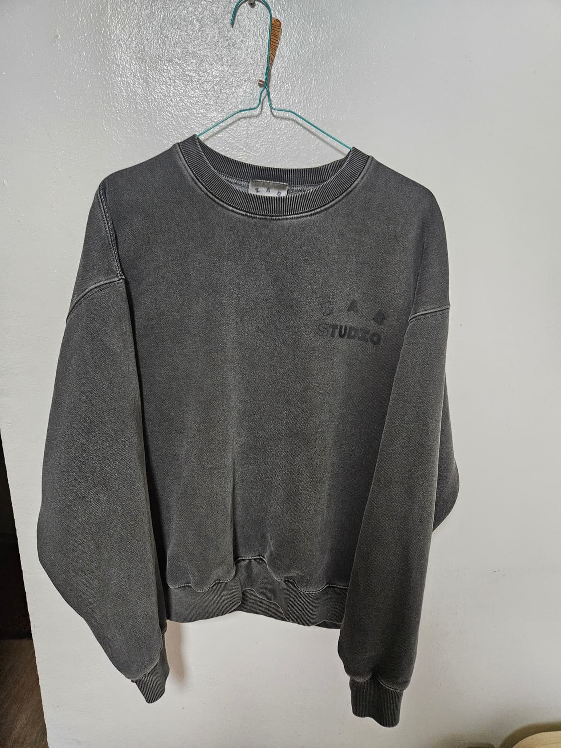 아이앱 피그먼트 스웨트 셔츠 상품이미지2