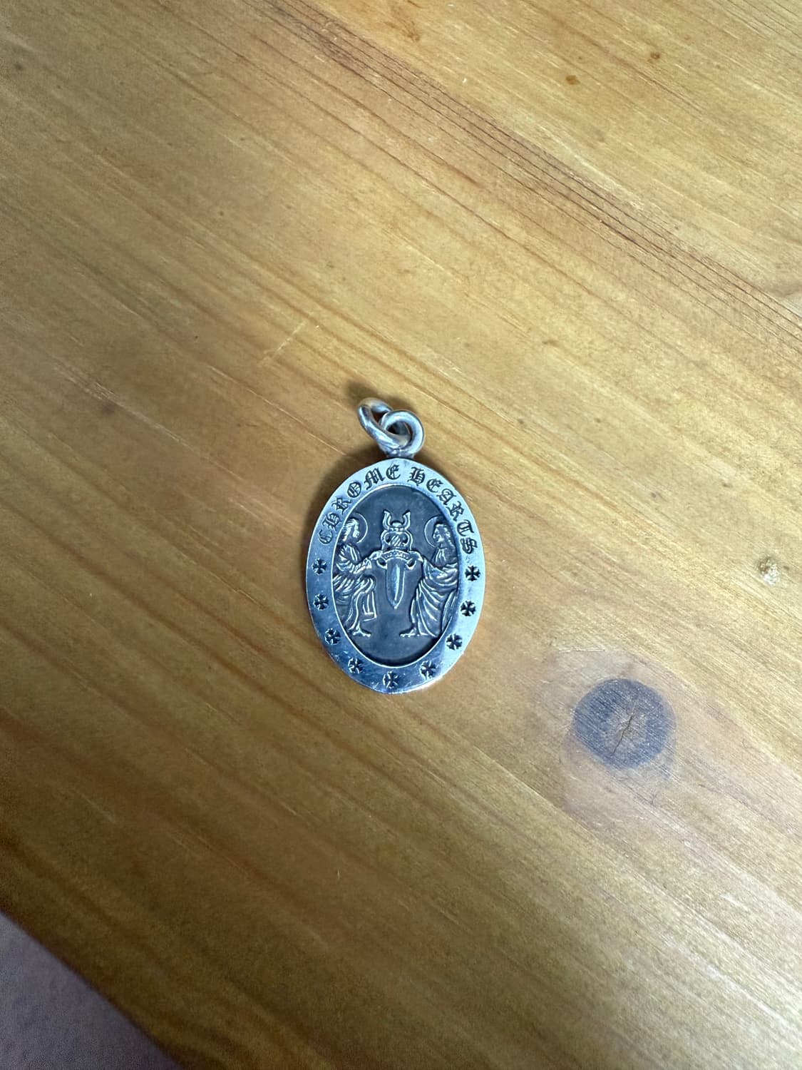 [OS]크롬하츠 엔젤오발 펜던트 상품이미지1