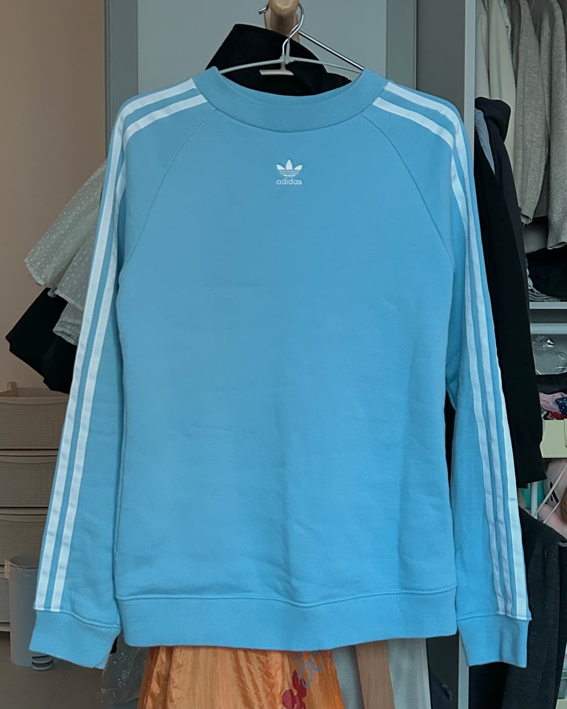 아디다스 대장템 민트코어🩵 소라 삼선 맨투맨(XS) 상품이미지2