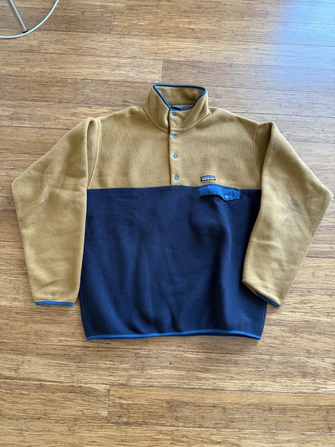 12FW 파타고니아 신칠라 스냅-T 플리스 카멜 네이비 투톤 상품이미지1