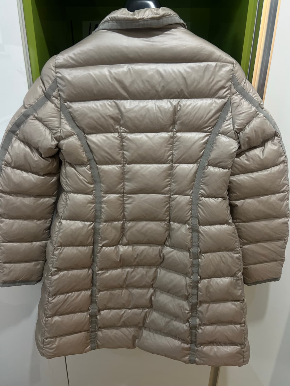 몽클레어 연베이지 롱패딩 1사이즈 상품이미지2