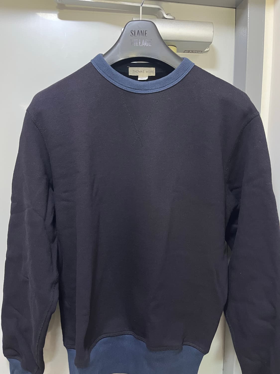 [M] 토마스모어 앳우드 스웻 라운드-네이비 상품이미지4