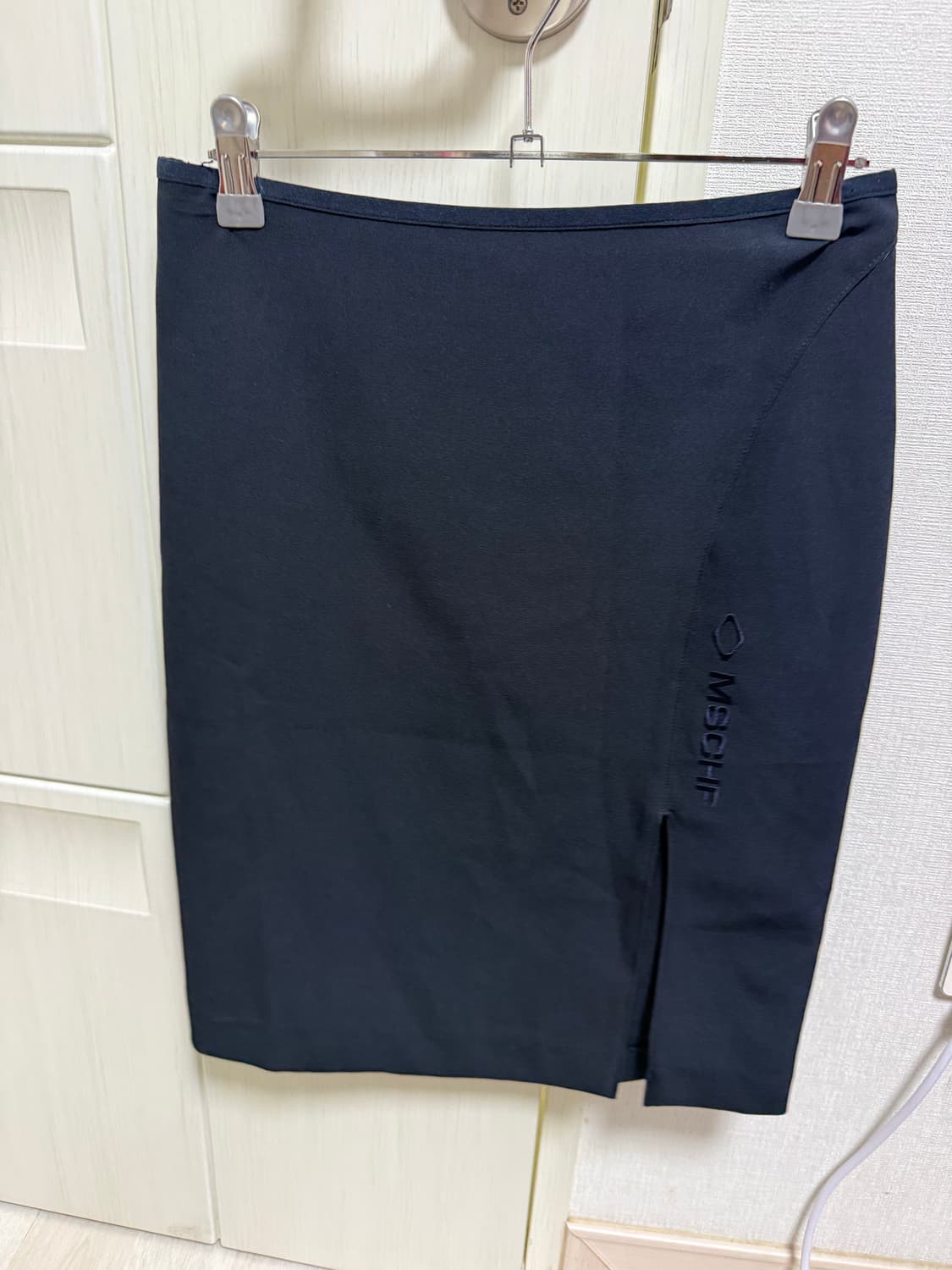 미스치프 슬릿 미디 스커트 상품이미지2