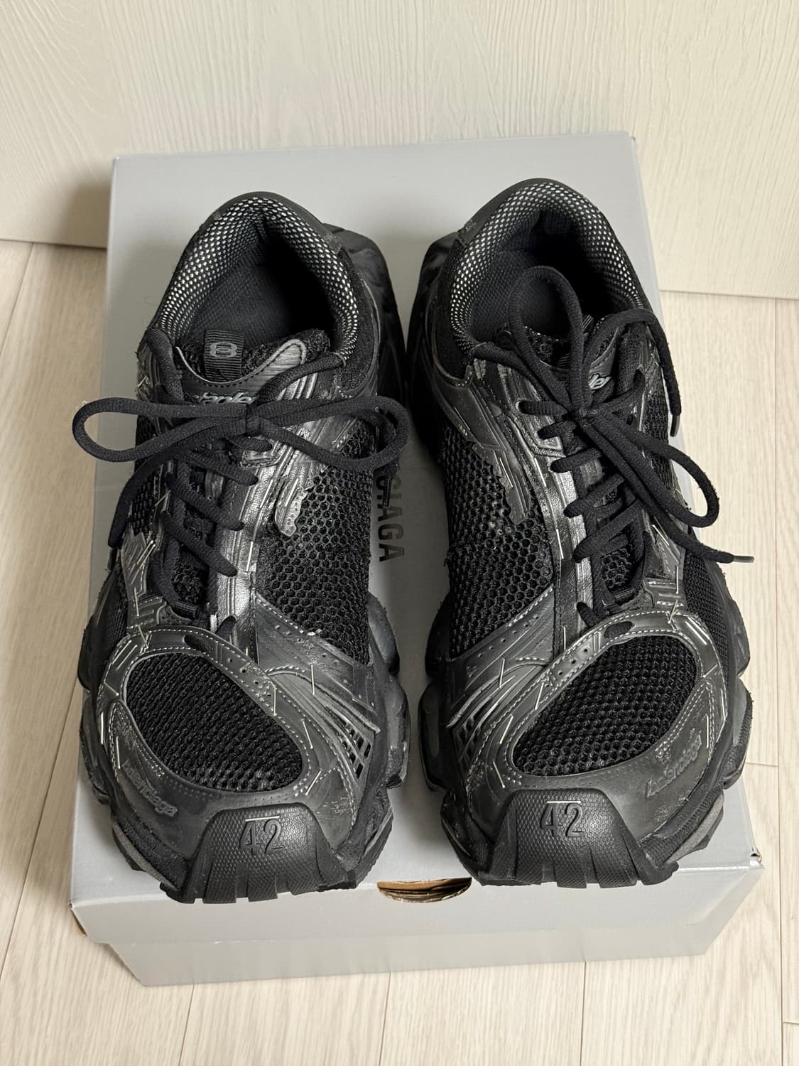 [42] 발렌시아가 스테이플러 스니커즈 블랙 색상 상품이미지3