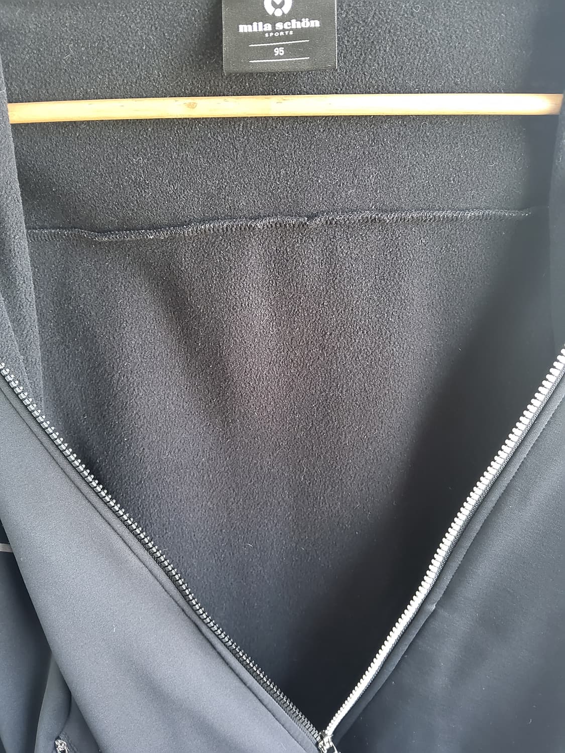 밀라숀 스포츠 (mila schon)
사이즈 : 남성용 95 상품이미지4