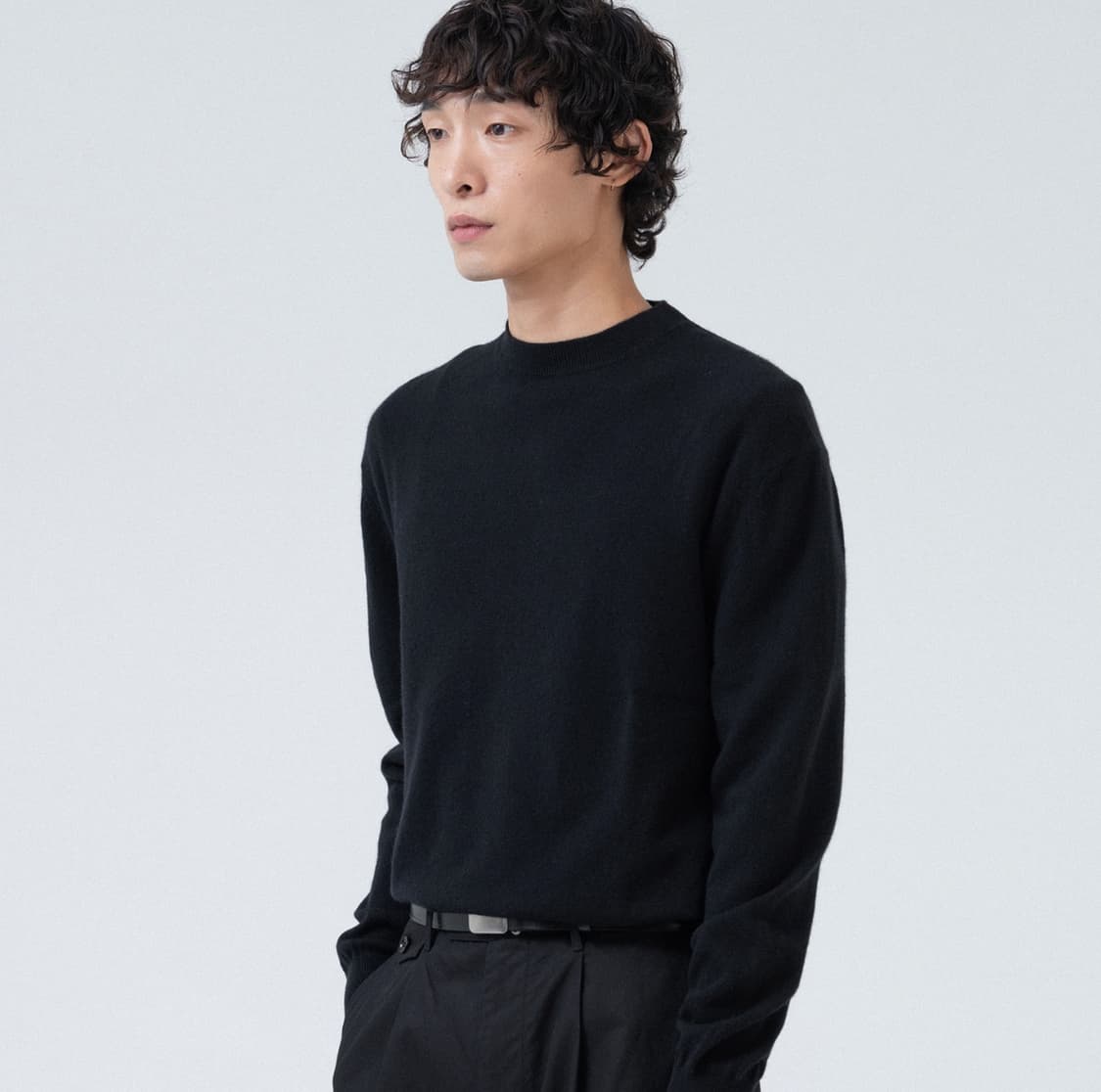 브라운야드 엑스트라파인울크루넥 블랙 4 상품이미지3