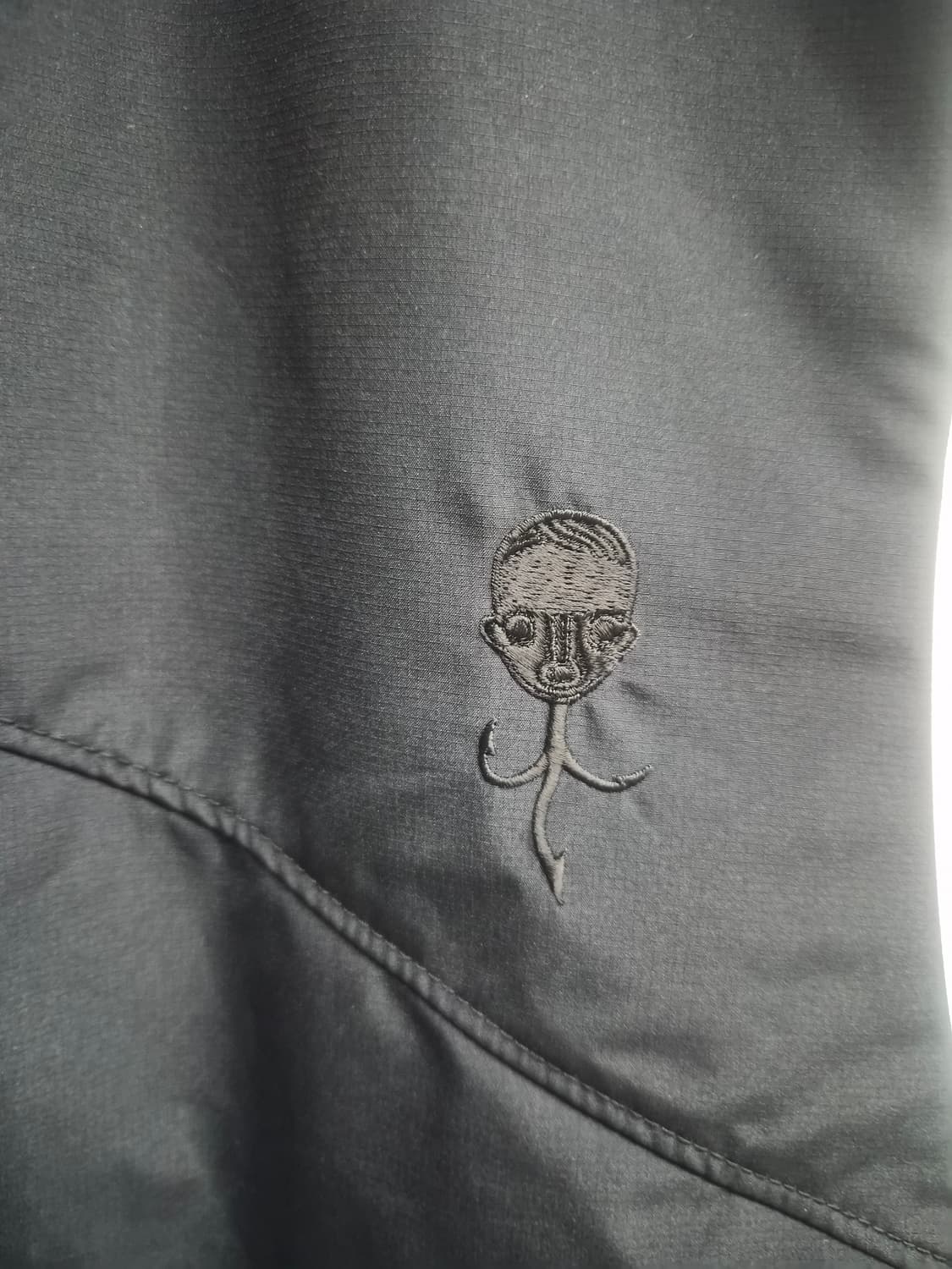 새제품 3/105) daiwa d-vec x almostblack 팝니다 상품이미지3