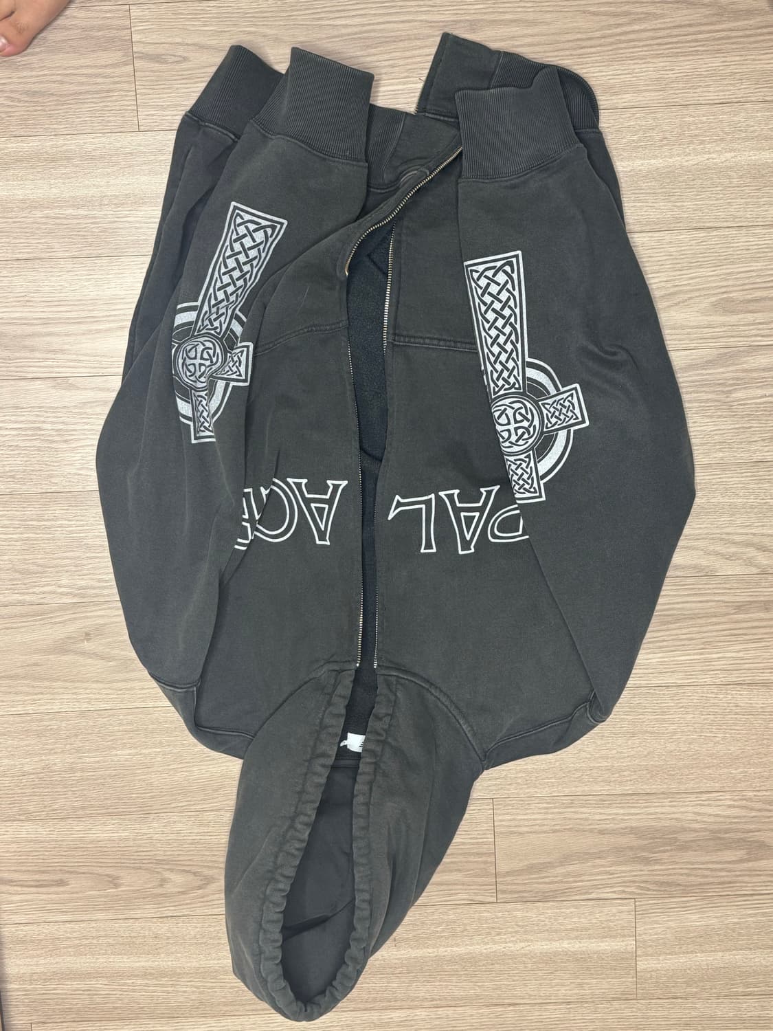 팔라스 셀틱 후드집업 판매합니다 상품이미지4