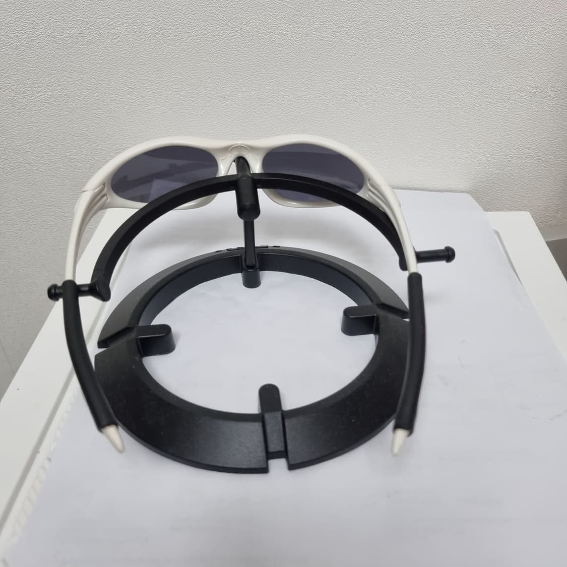 오클리 미뉴트 1.0 펄화이트 상품이미지4