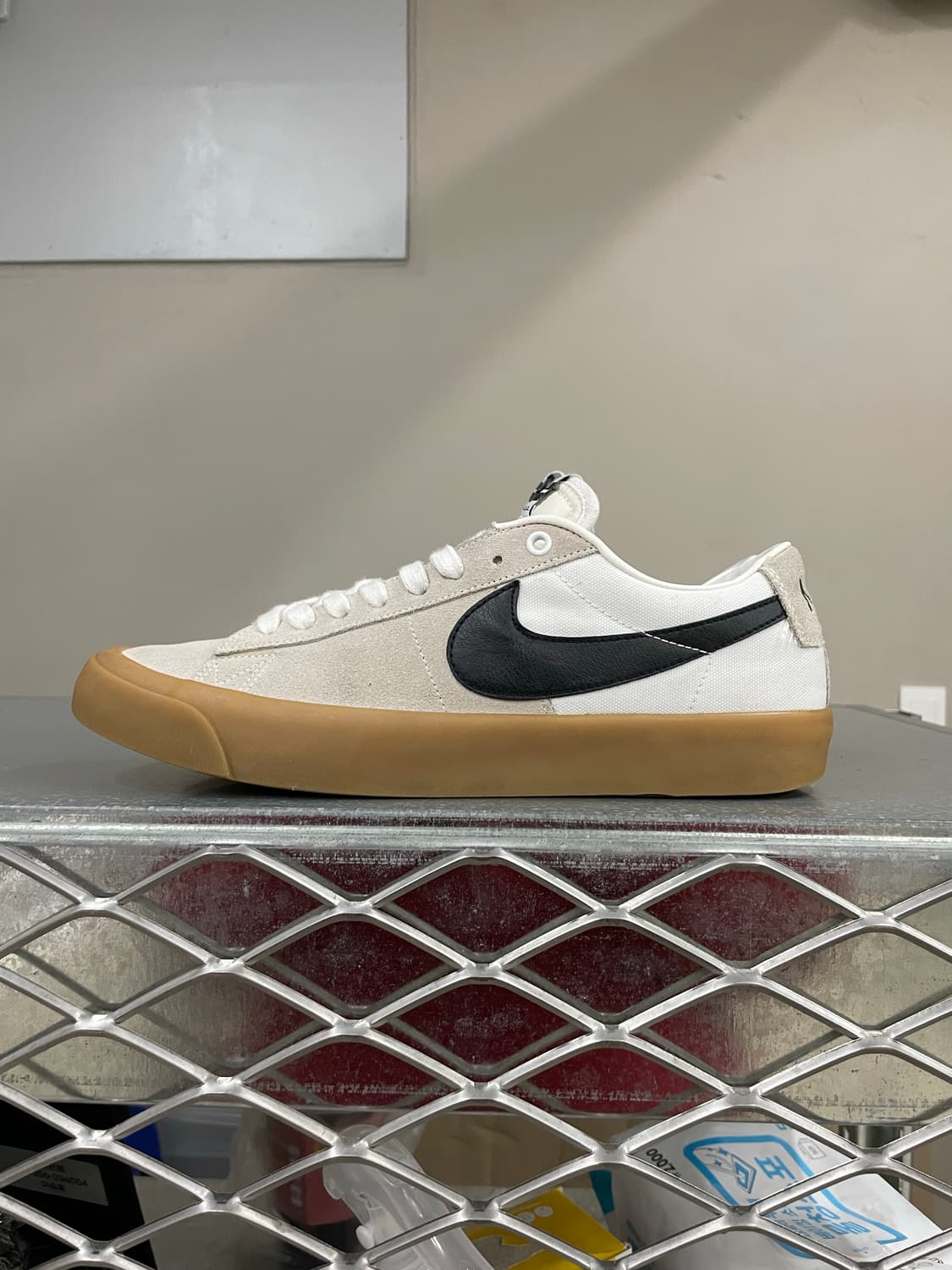 나이키 SB 줌 블레이저 로우 GT 265 상품이미지1