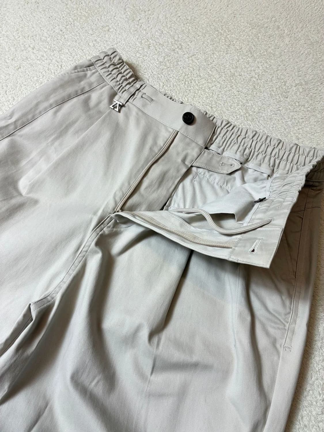 지오송지오 옴므 크롭 투턱 테이퍼드 핏 팬츠 PN7677 상품이미지4