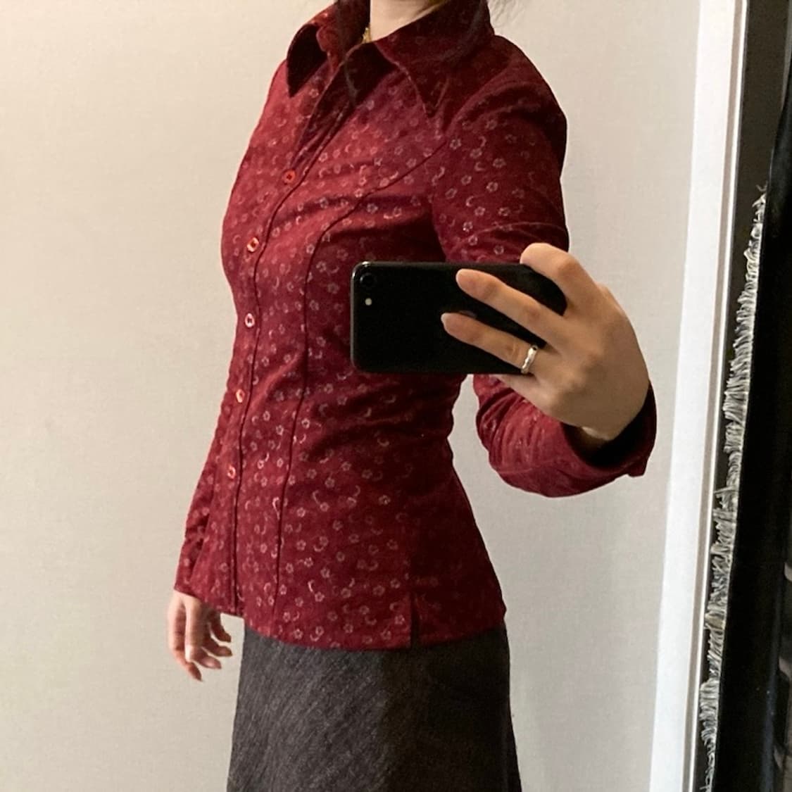 스웨이드 플라워 슬림핏 긴팔 셔츠 상품이미지2