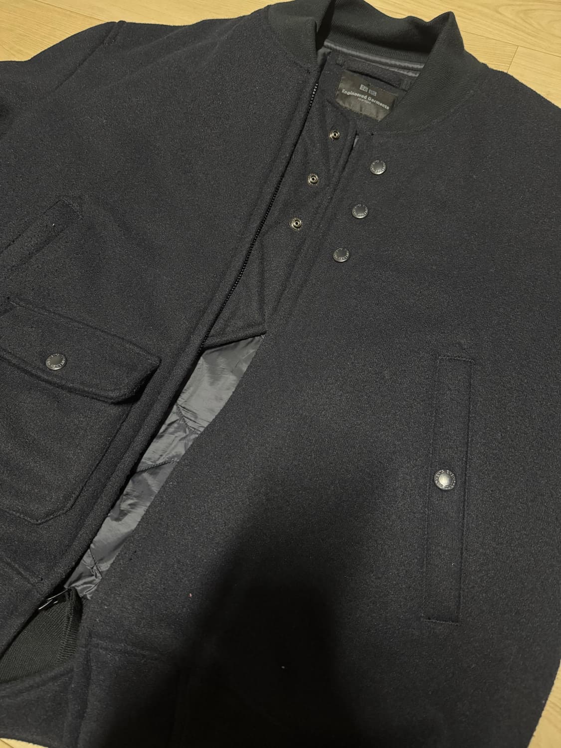 유니클로 엔지니어드가먼츠 퍼프테크 블루종 M 상품이미지1