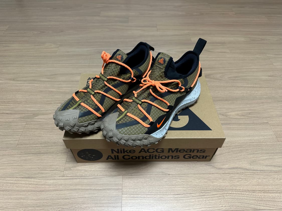 285 나이키 ACG 마운틴 플라이 로우 고어텍스 SE 헤이즐 러쉬 상품이미지1