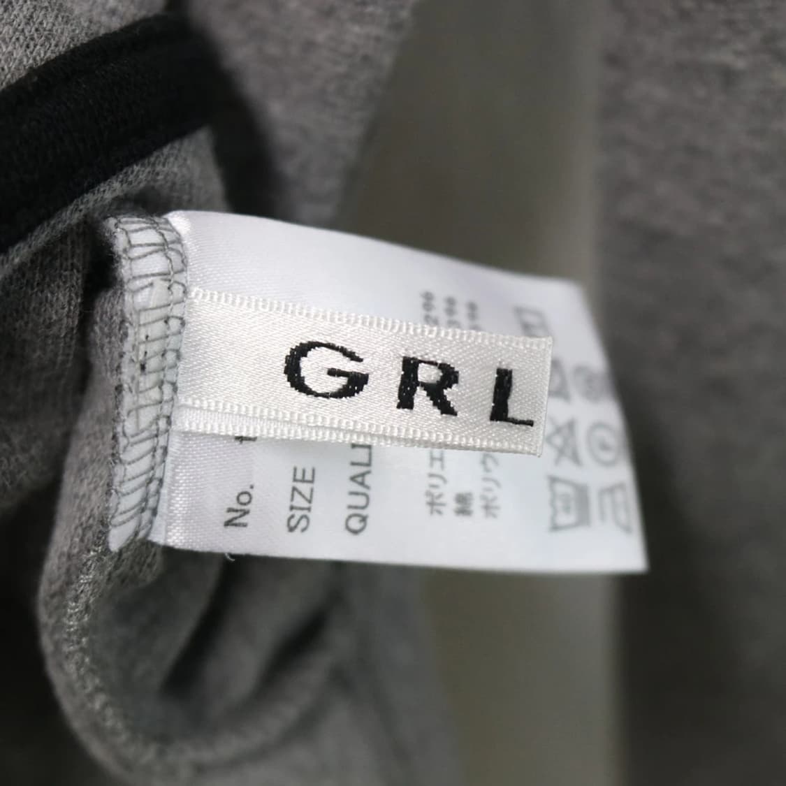 GRL 유니크 라인 원 숄더 오픈 긴팔 티셔츠 63192 상품이미지8