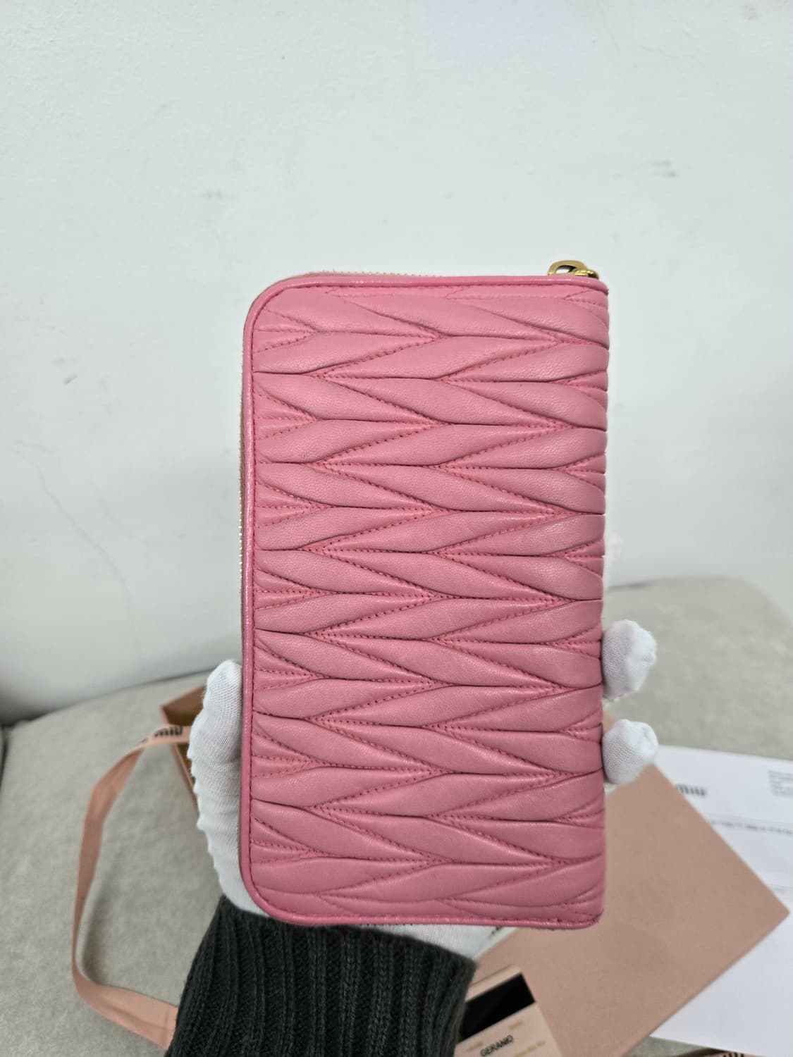 [보증서 정품] 미우미우 마테라쎄 장지갑 상품이미지2