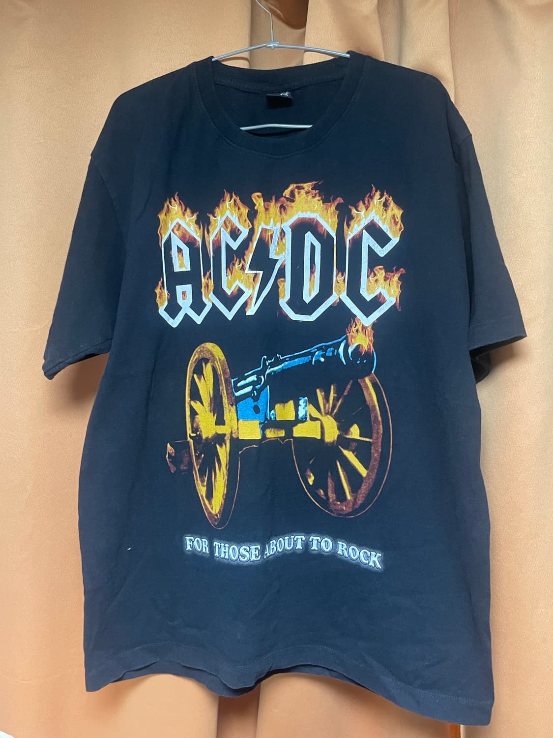 AC/DC 캐논 프린팅 반팔티 XL 상품이미지1